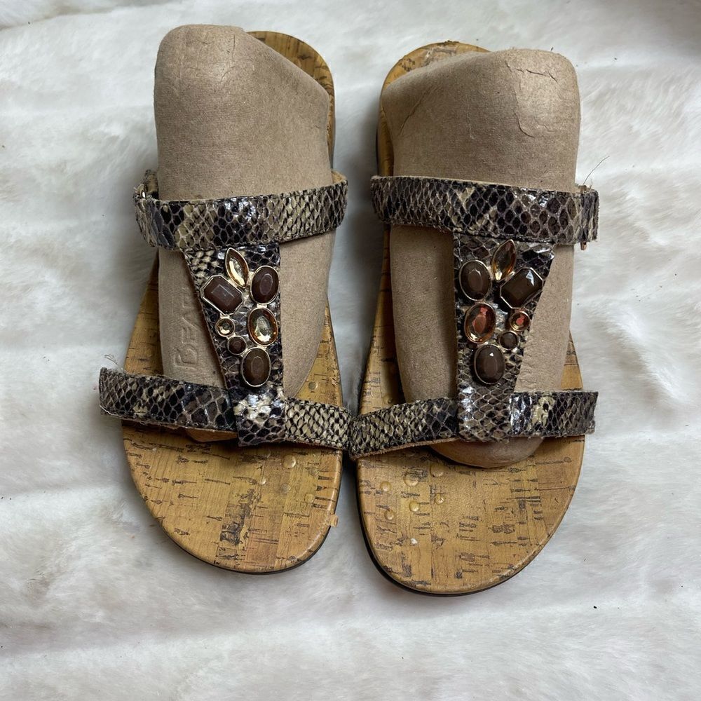 Vionic by Orthaheel Viviana snake skin print jewel Embellished Sandals SZ8